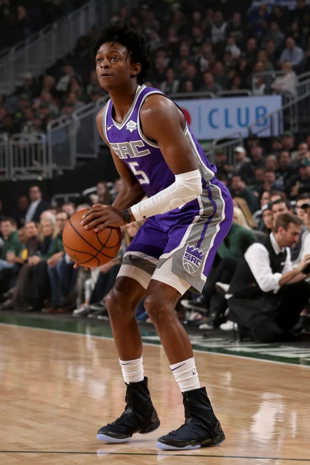 体育官方：马宁执法亚洲杯卡塔尔vs巴勒斯坦