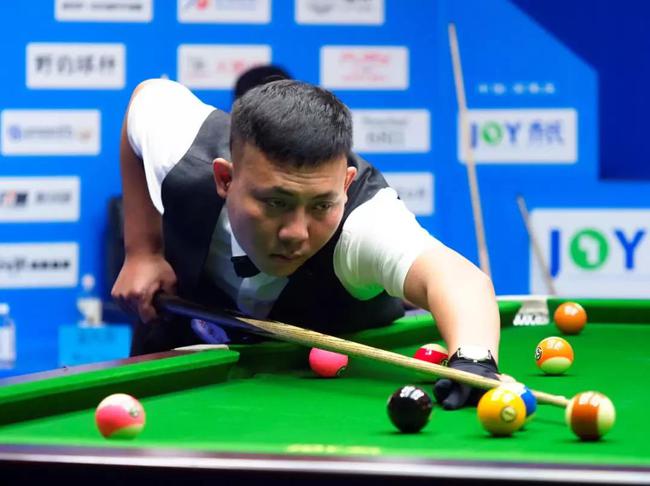 晚宴则是盛 晚宴则是盛