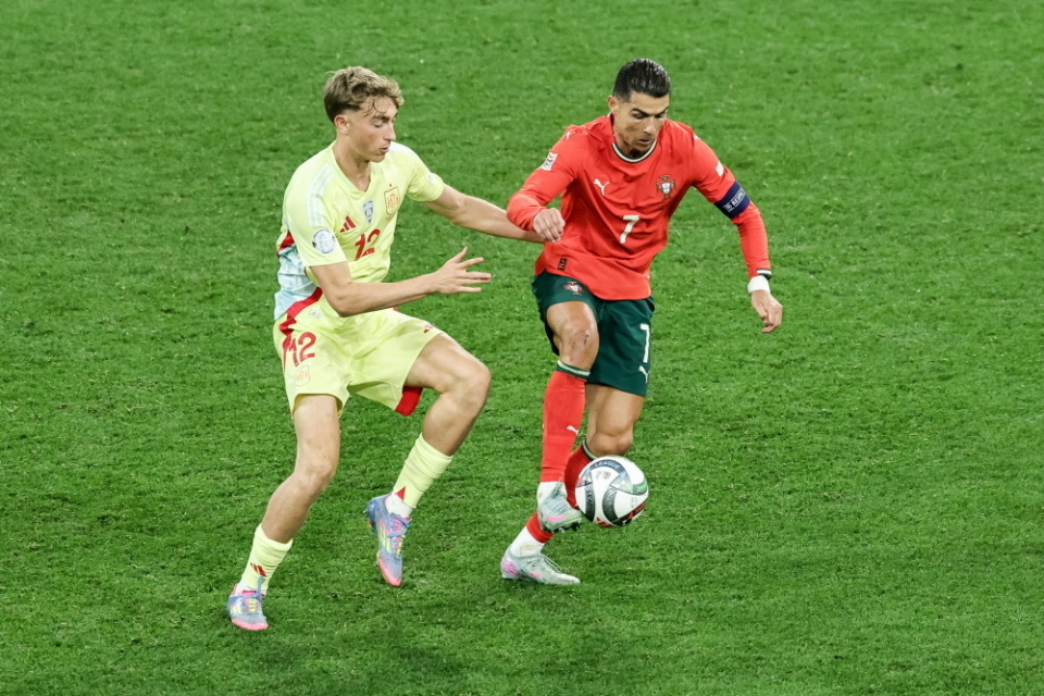 他用标志性 他用标志性